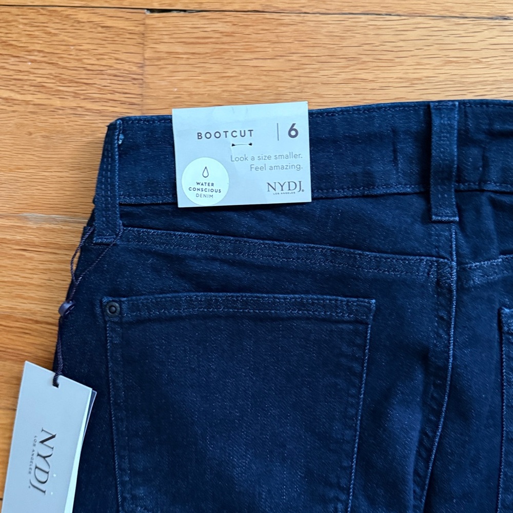 NYDJ-Barbara bootcut 6/33” inseam - Picture 6 of 7